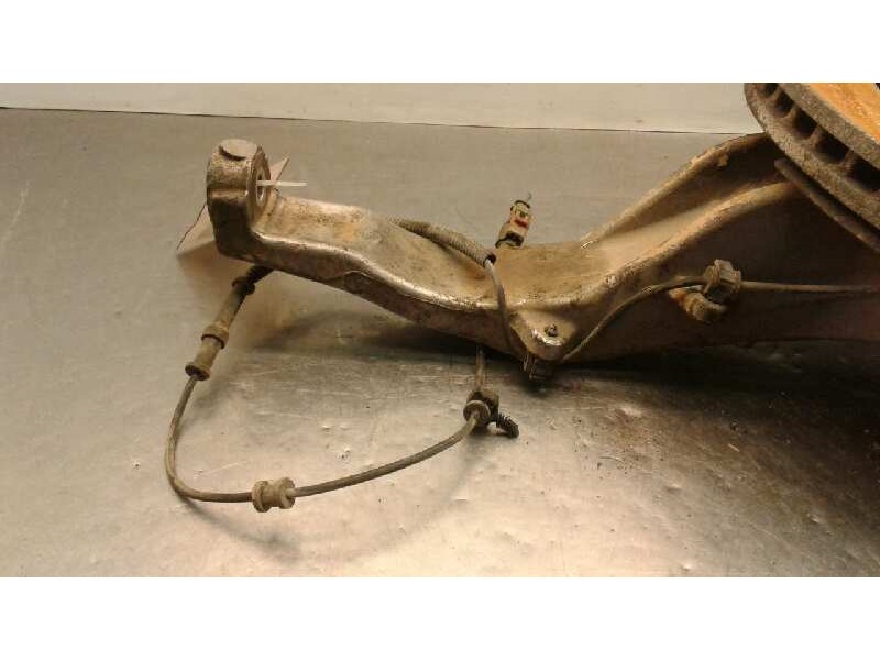 Recambio de mangueta delantera izquierda para jeep gr. cherokee (wh) 3.0 crd limited referencia OEM IAM 52090177AG  