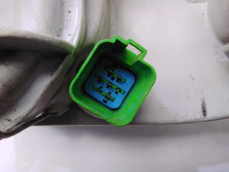 Recambio de faro derecho para ford escort berl./turnier atlanta berlina referencia OEM IAM 1076554  