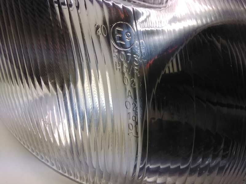 Recambio de faro derecho para ford escort berl./turnier atlanta berlina referencia OEM IAM 1076554  