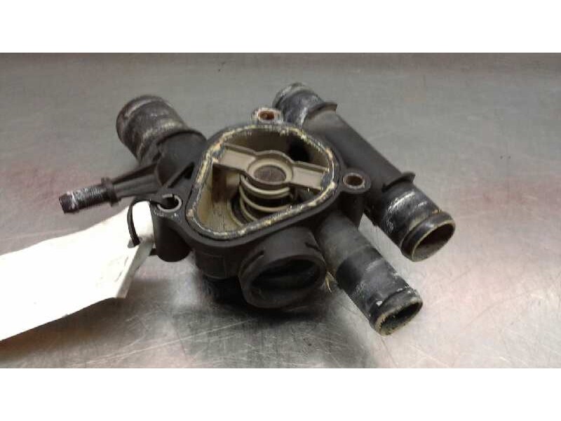 Recambio de caja termostato para opel vivaro furgón doble cab. 2.9t largo referencia OEM IAM   