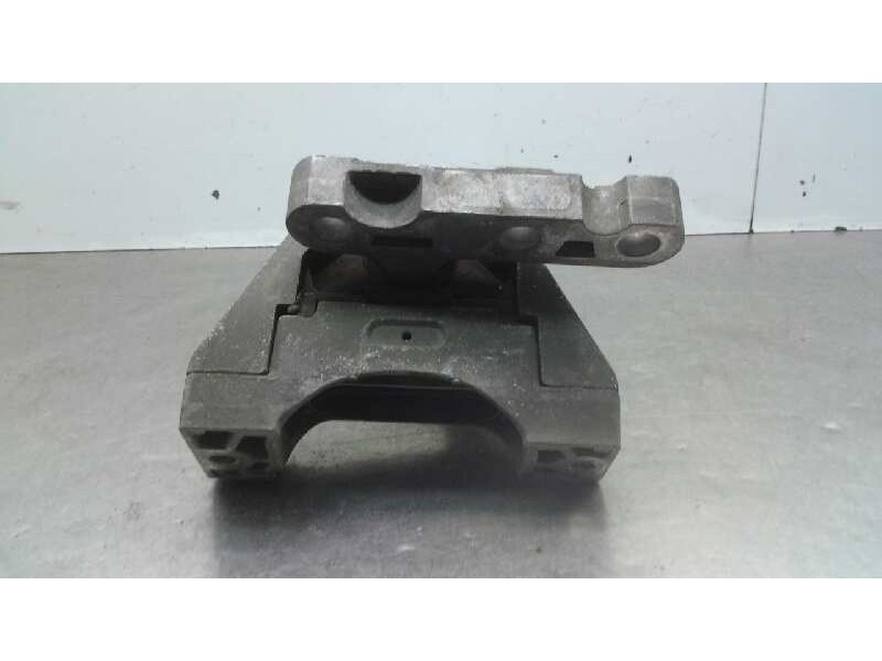 Recambio de soporte motor izquierdo superior para opel vectra c berlina design referencia OEM IAM V04658  