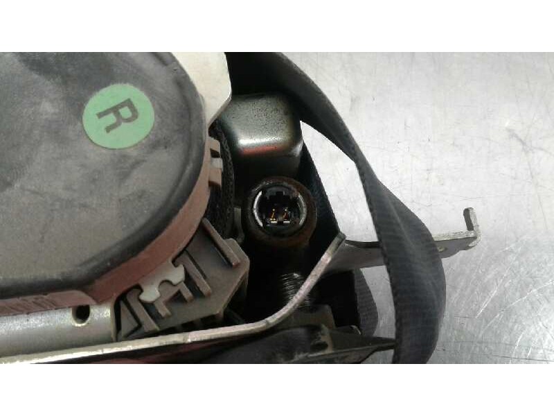 Recambio de cinturon seguridad delantero derecho para kia cee´d 1.6 crdi cat referencia OEM IAM   