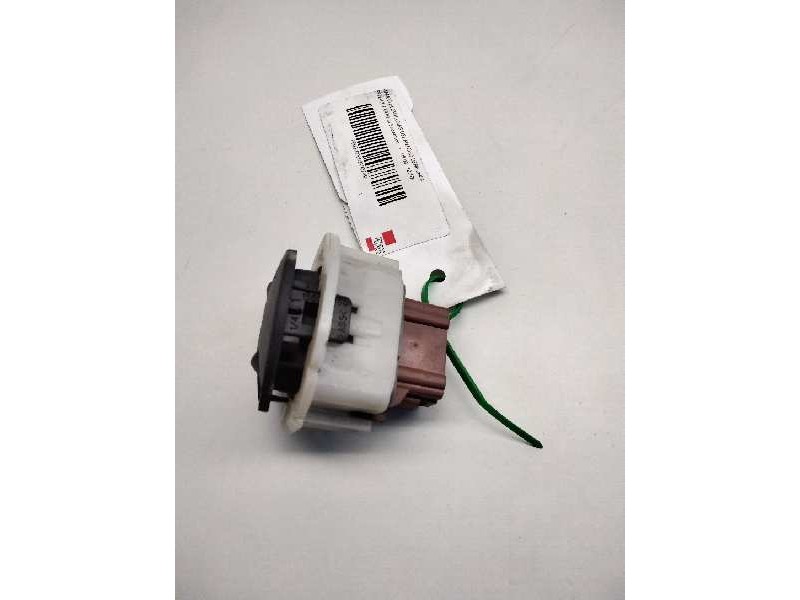 Recambio de mando elevalunas delantero derecho para renault clio iii exception referencia OEM IAM   