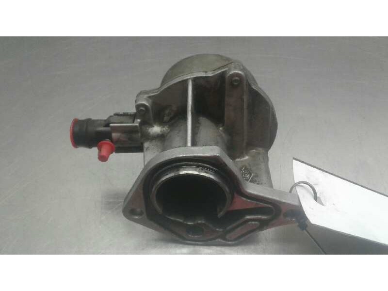 Recambio de depresor freno / bomba vacio para renault clio ii fase i (b/cbo) referencia OEM IAM SINREF PIERBURG 90526