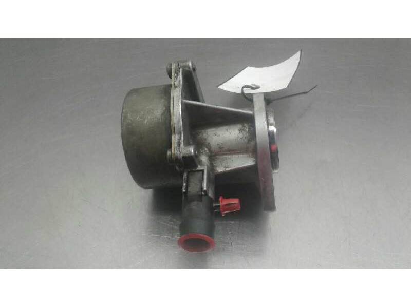 Recambio de depresor freno / bomba vacio para renault clio ii fase i (b/cbo) referencia OEM IAM SINREF PIERBURG 90526