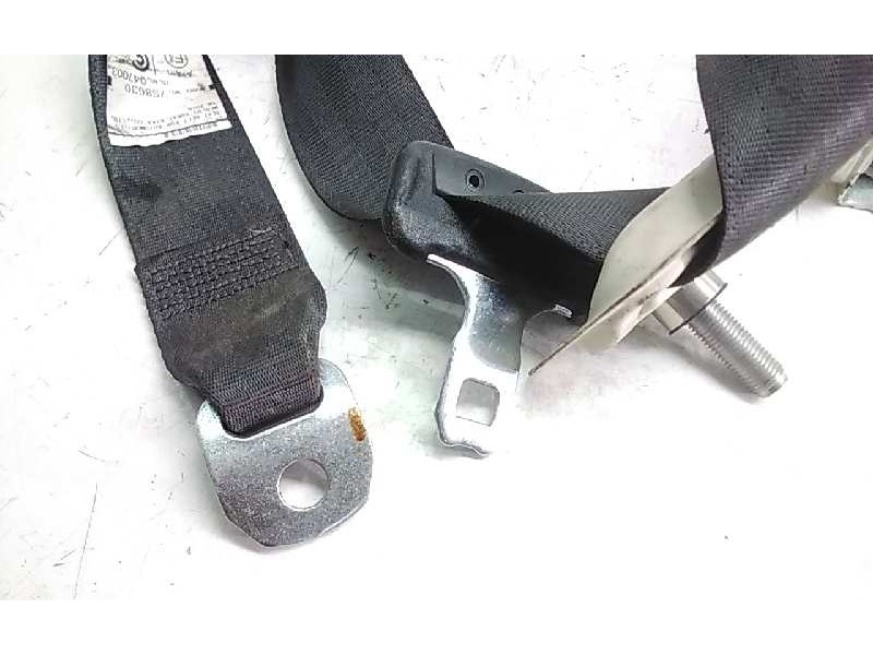Recambio de cinturon seguridad trasero izquierdo para lexus ct 200h referencia OEM IAM C085407  