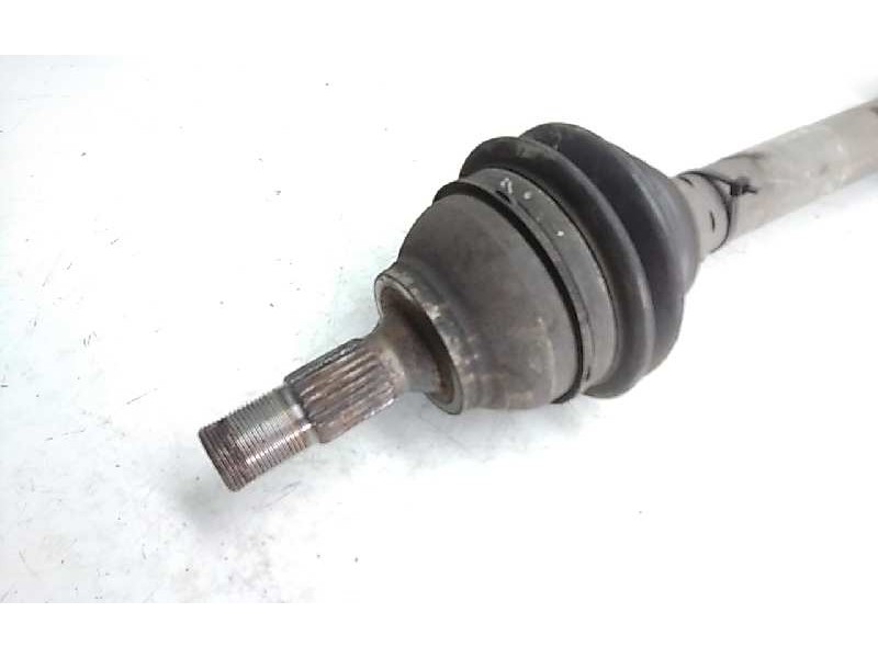 Recambio de transmision delantera izquierda para citroen berlingo 1.6 16v hdi referencia OEM IAM 9637117780  