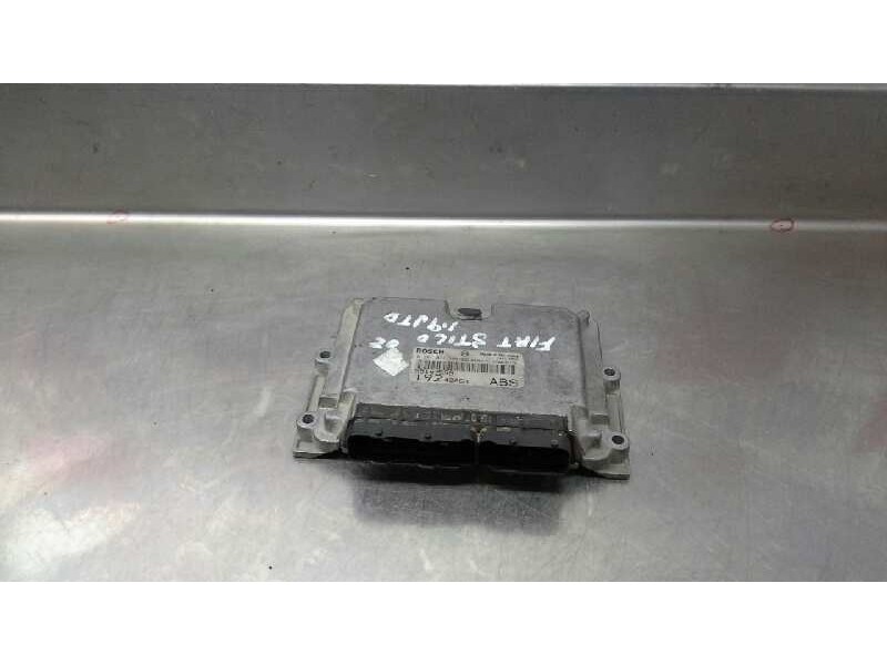 Recambio de centralita motor uce para fiat stilo (192) 1.9 8v jtd cat referencia OEM IAM 0281011396 184 90720