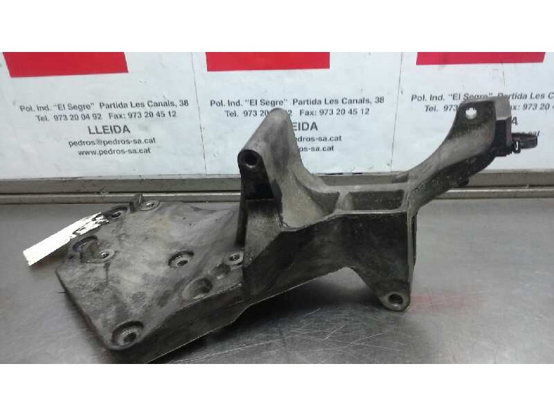 Recambio de soporte compresor de aire acondicionado para renault maxity fg 130.35/45 referencia OEM IAM   