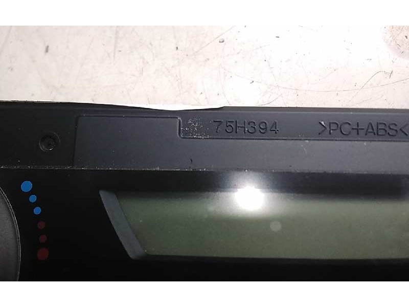 Recambio de mando calefaccion / aire acondicionado para toyota yaris hybrid feel referencia OEM IAM 75H394  