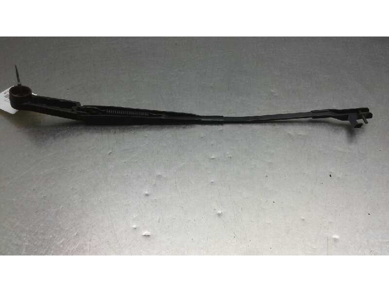 Recambio de brazo limpia delantero derecho para citroen c4 picasso sx referencia OEM IAM   