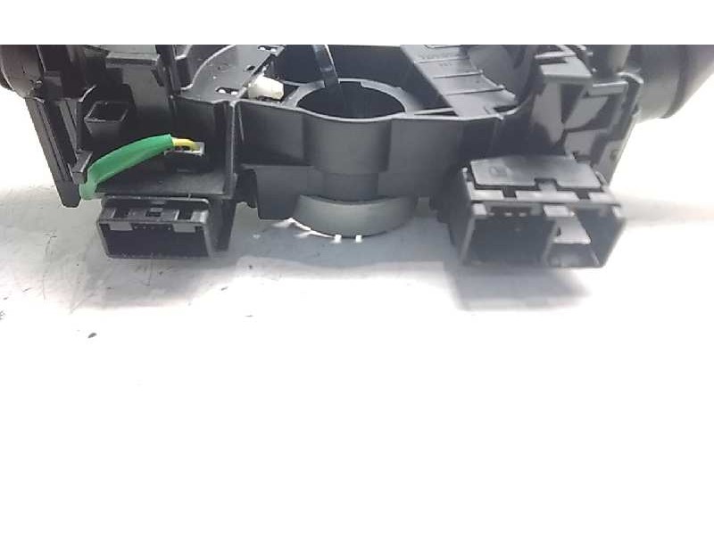 Recambio de mando limpia para toyota yaris hybrid feel referencia OEM IAM   