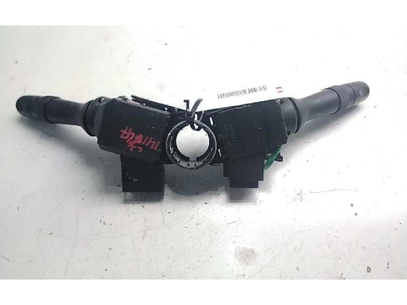 Recambio de mando limpia para toyota yaris hybrid feel referencia OEM IAM   