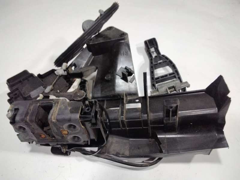 Recambio de cerradura puerta delantera derecha para ford focus berlina (cap) 1.6 tdci cat referencia OEM IAM   