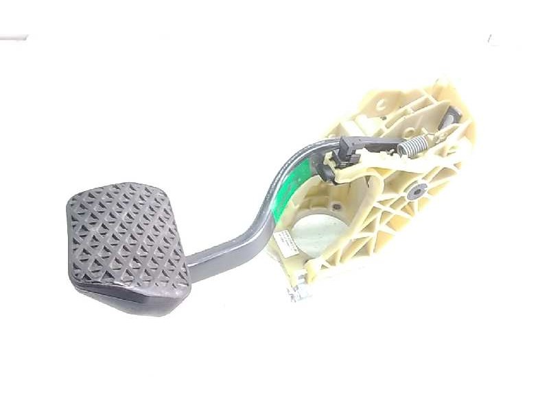 Recambio de pedal freno para bmw serie 5 touring (e61) 525d referencia OEM IAM 676921103  