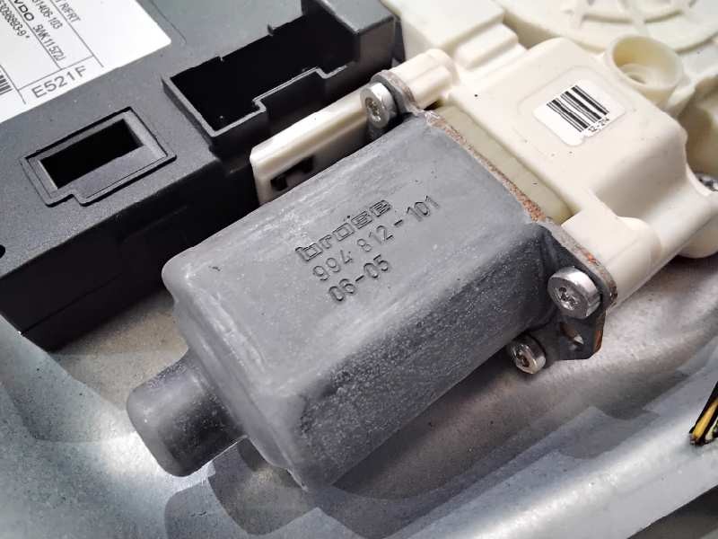 Recambio de elevalunas delantero derecho para ford focus berlina (cap) 1.6 tdci cat referencia OEM IAM 3M5T1808DO  