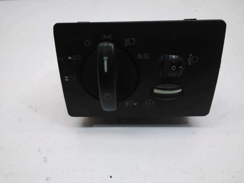 Recambio de mando luces para ford focus berlina (cap) 1.6 tdci cat referencia OEM IAM 4M5T13A024CA  