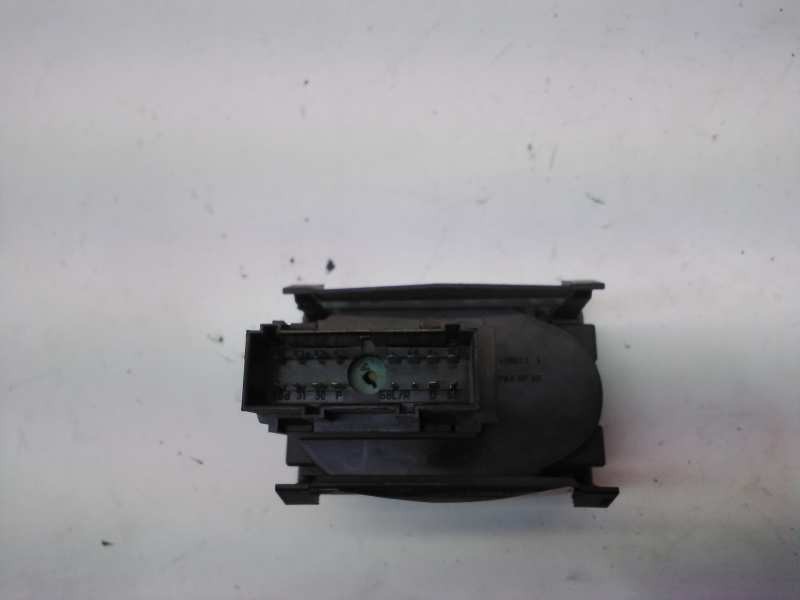 Recambio de mando luces para ford focus berlina (cap) 1.6 tdci cat referencia OEM IAM 4M5T13A024CA  