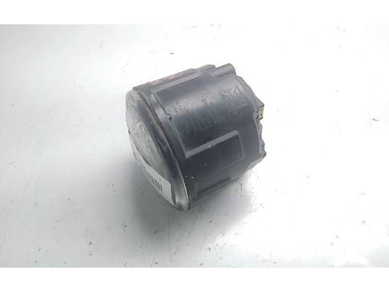 Recambio de faro antiniebla izquierdo para nissan qashqai (j11) acenta referencia OEM IAM 261508992B  