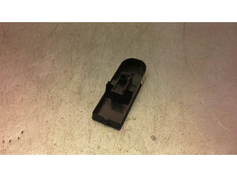 Recambio de mando elevalunas delantero derecho para opel astra h berlina enjoy referencia OEM IAM 13228881  
