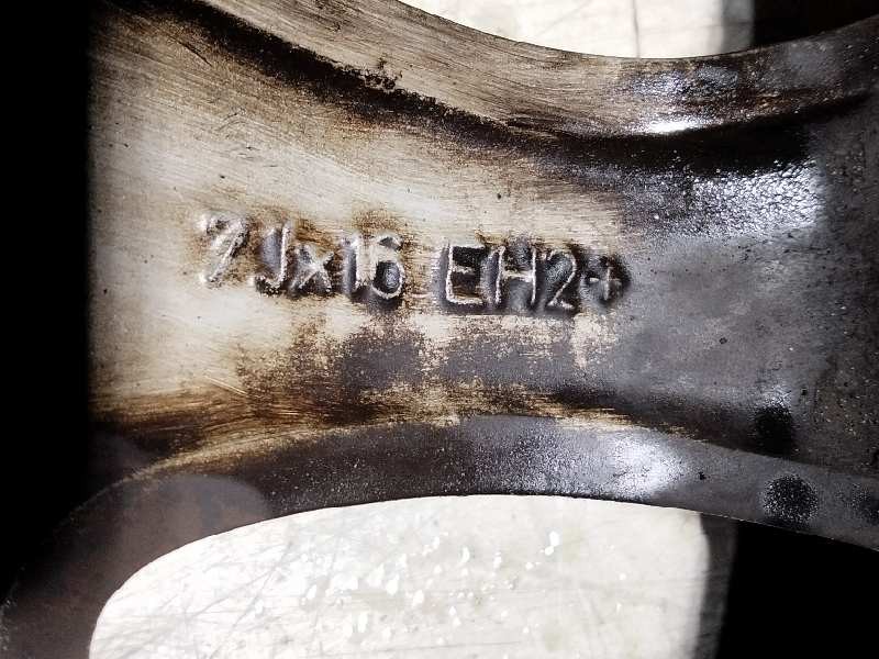 Recambio de llanta aluminio para bmw serie 1 berlina (e81/e87) 118d referencia OEM IAM 16-5-TORNILLOS  