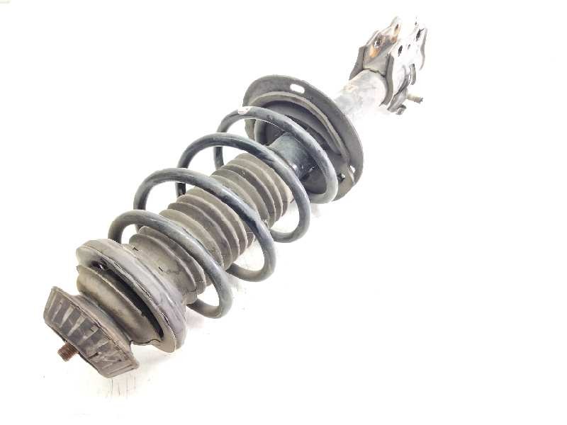 Recambio de amortiguador delantero derecho para toyota yaris hybrid feel referencia OEM IAM   