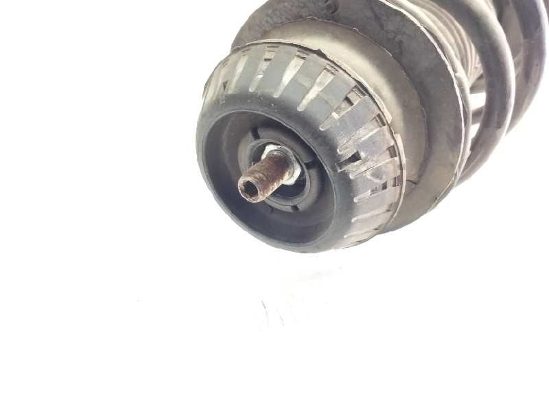 Recambio de amortiguador delantero derecho para toyota yaris hybrid feel referencia OEM IAM   