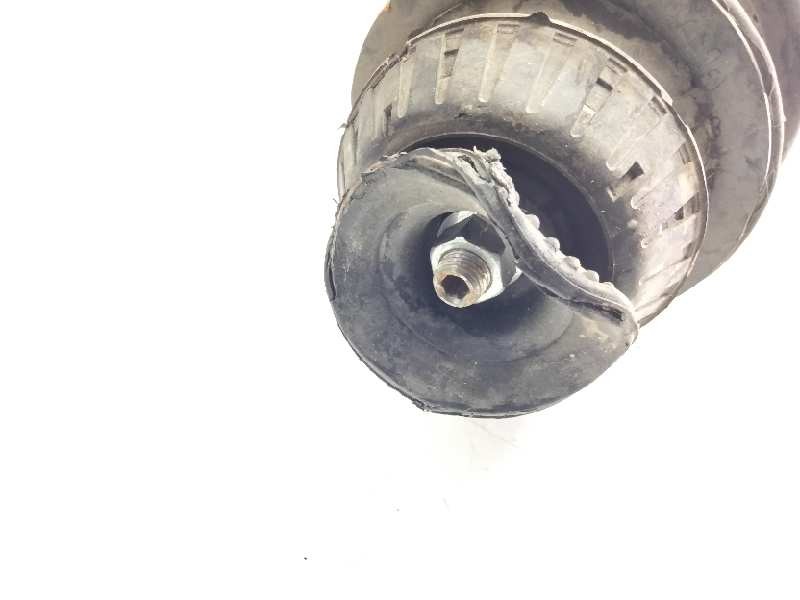 Recambio de amortiguador delantero izquierdo para toyota yaris hybrid feel referencia OEM IAM   