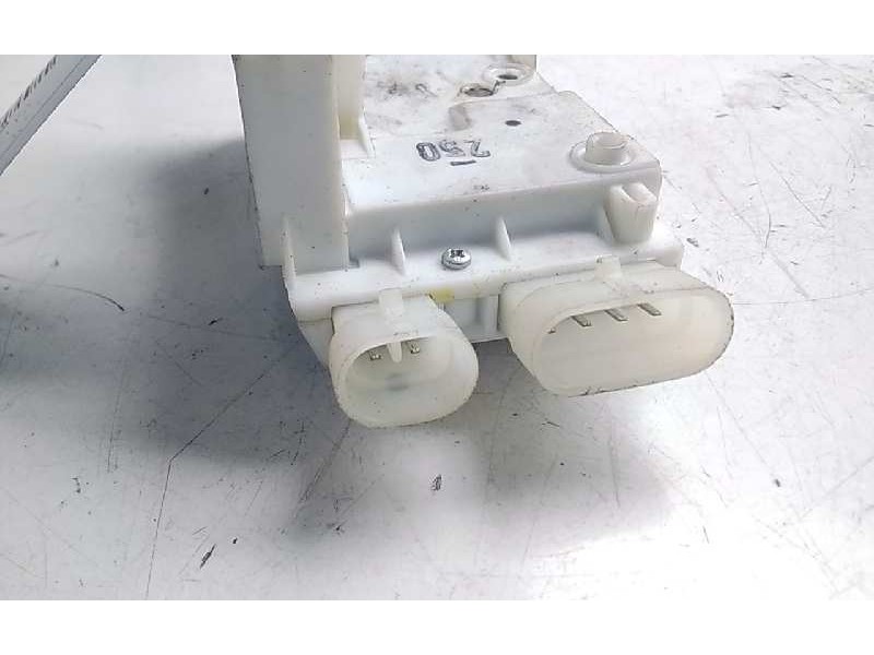 Recambio de cerradura puerta delantera izquierda para iveco stralis (as) 10.3 diesel referencia OEM IAM   