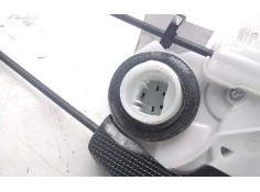 Recambio de cerradura puerta trasera izquierda para toyota yaris hybrid feel referencia OEM IAM    2