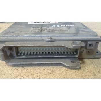 Recambio de centralita motor uce para citroën xsara berlina 1.6 referencia OEM IAM 0261204628 9630278580 0261204628