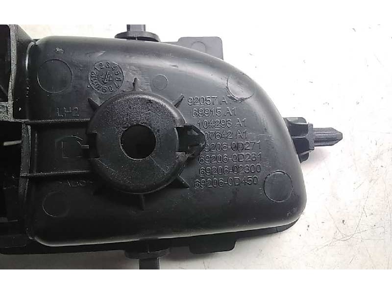 Recambio de maneta interior trasera izquierda para toyota yaris hybrid feel referencia OEM IAM 692060D450  