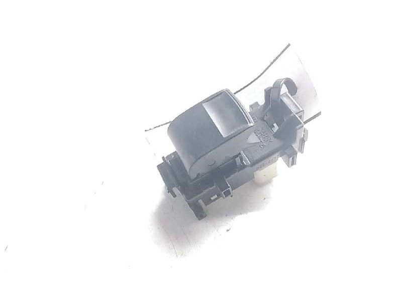 Recambio de mando elevalunas trasero izquierdo para toyota yaris hybrid feel referencia OEM IAM 8292Y77  