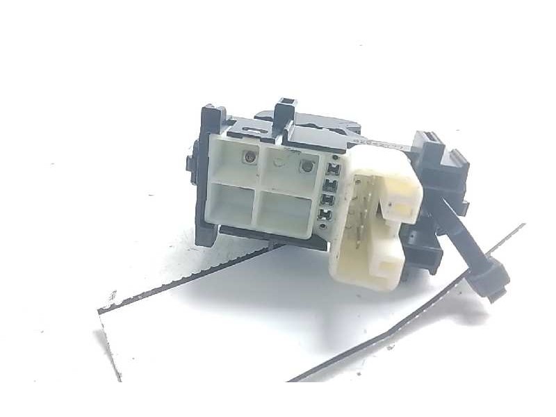 Recambio de mando elevalunas trasero izquierdo para toyota yaris hybrid feel referencia OEM IAM 8292Y77  