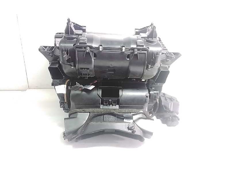 Recambio de calefaccion entera normal para bmw serie 5 touring (e61) 525d referencia OEM IAM 913498702  