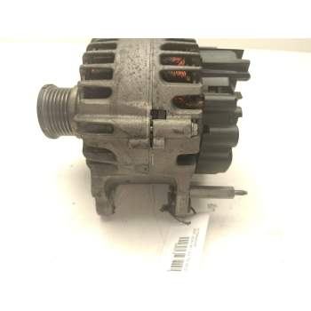 Recambio de alternador para seat leon (5f1) 2.0 tdi referencia OEM IAM 03L903023J  