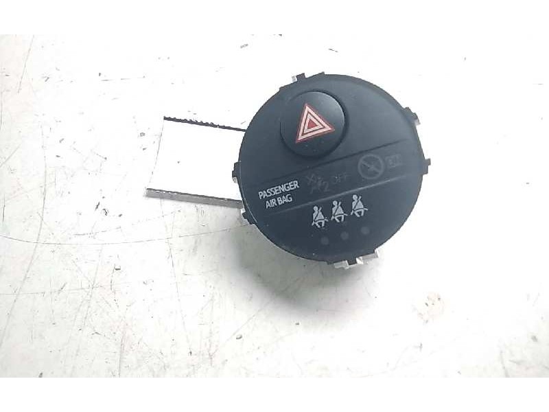 Recambio de warning para toyota yaris hybrid feel referencia OEM IAM 839500D100  