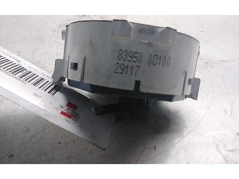 Recambio de warning para toyota yaris hybrid feel referencia OEM IAM 839500D100  