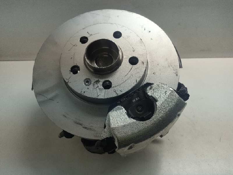 Recambio de mangueta completa delantero derecha para volkswagen polo (6c1) referencia OEM IAM 662VWA  