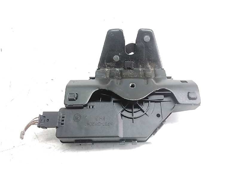 Recambio de cerradura maletero / porton para bmw serie 1 berlina (e81/e87) 118d referencia OEM IAM 8196401  