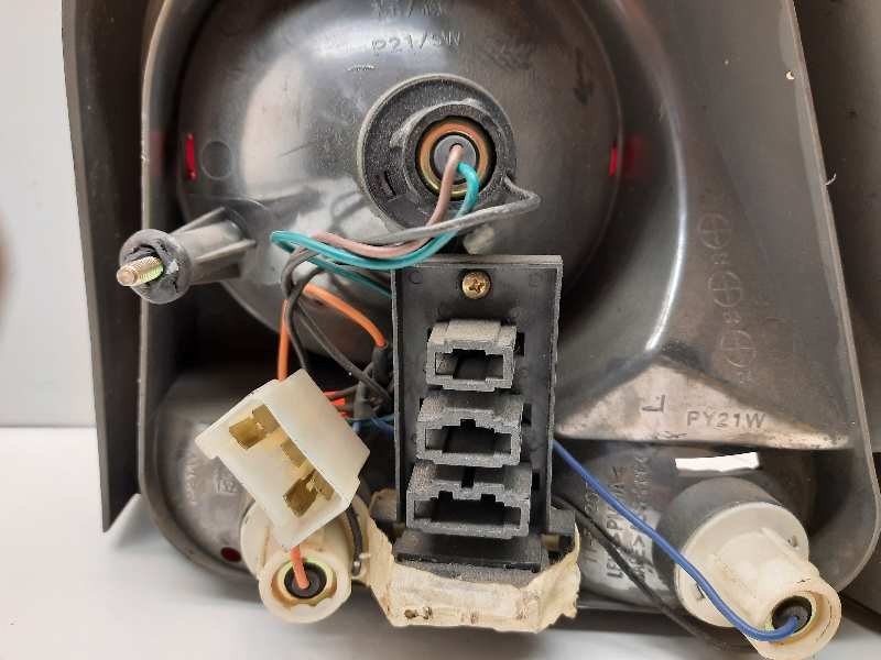 Recambio de piloto trasero izquierdo para volkswagen golf iv berlina (1j1) conceptline referencia OEM IAM   