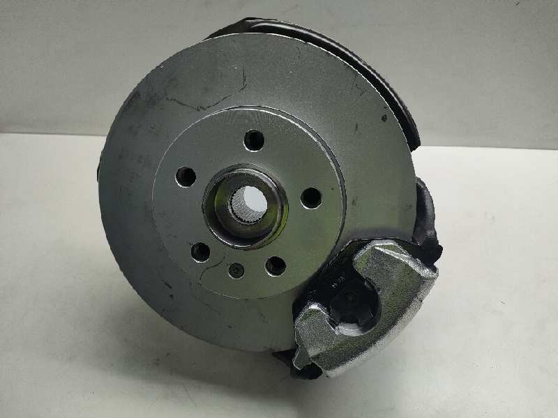 Recambio de mangueta completa delantero derecha para volkswagen polo (6c1) referencia OEM IAM 662VWA  