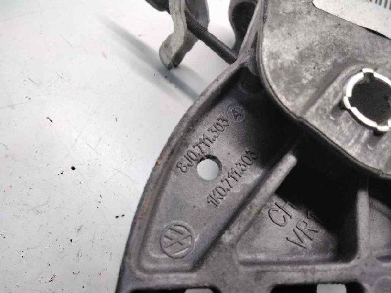 Recambio de palanca freno de mano para seat leon (1p1) fr 1 referencia OEM IAM 1K0711303PFKZ  