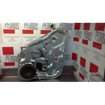 ELEVALUNAS TRASERO IZQUIERDO 834712B000 