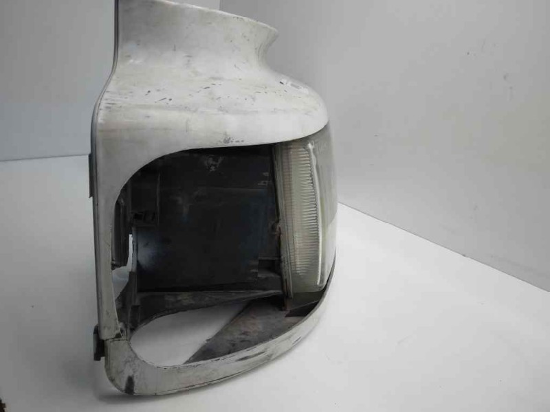 Recambio de faro derecho para renault premium route 2006 fg 4x2 larga distancia referencia OEM IAM   
