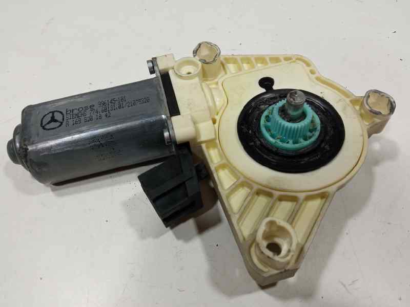 Recambio de motor elevalunas delantero derecho para mercedes-benz clase a (w169) a 180 cdi red & black (169.307) referencia OEM 