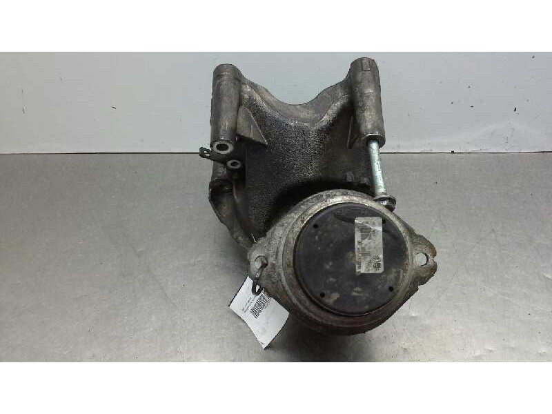 Recambio de soporte motor para volkswagen touareg (7la) tdi r5 referencia OEM IAM 070199308A  