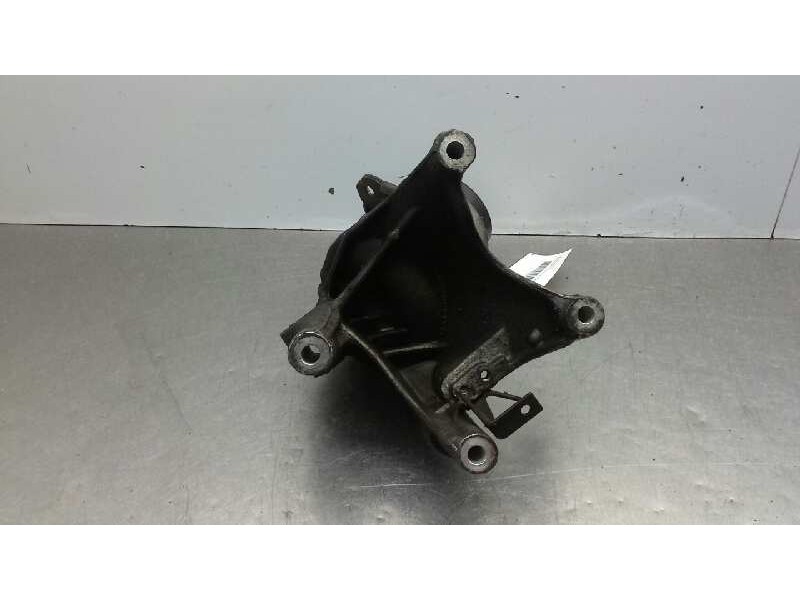 Recambio de soporte motor para volkswagen touareg (7la) tdi r5 referencia OEM IAM 070199308A  