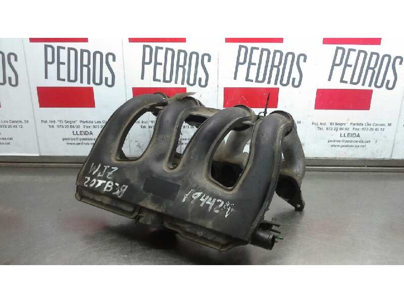 Recambio de colector admision para citroen xsara berlina 1.9d seduction referencia OEM IAM   