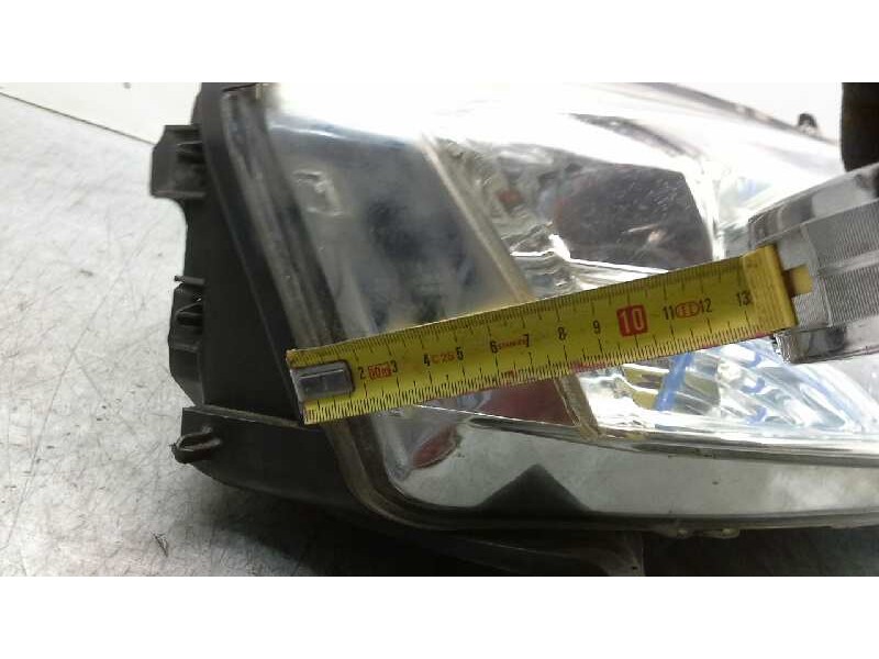 Recambio de faro derecho para fiat stilo (192) 1.8 16v cat referencia OEM IAM   
